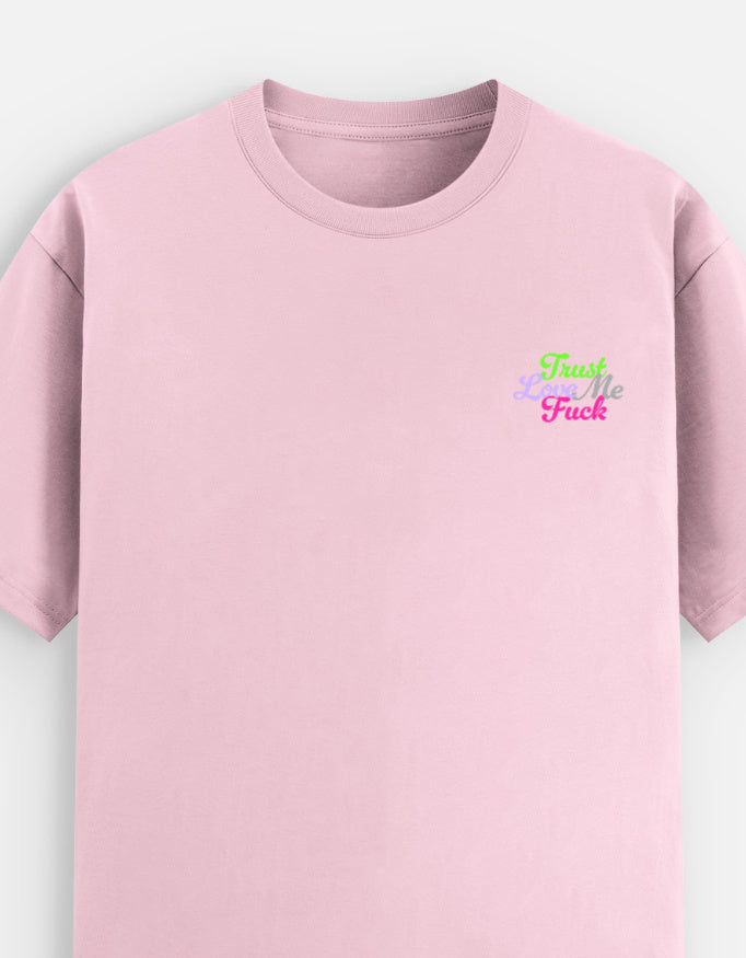 Light Pink moonearth t-shirt with an embroidered text on a light gray background
